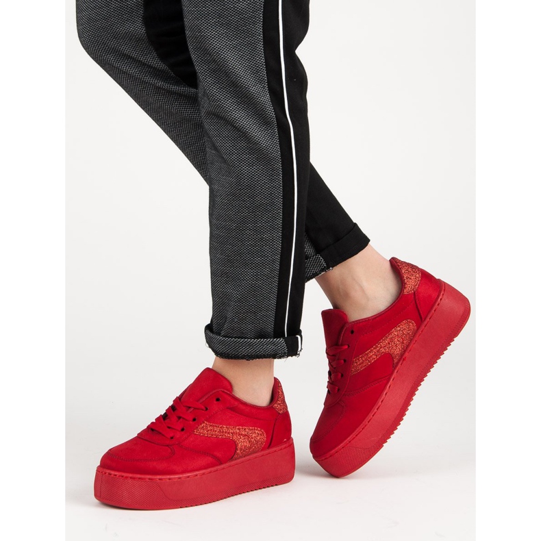 Sportschuhe aus Wildleder rot 2