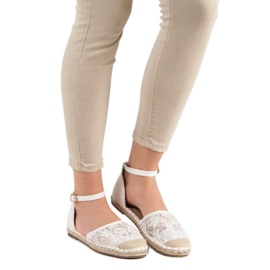 Nio Nio Espadrilles aus Spitze weiß 1