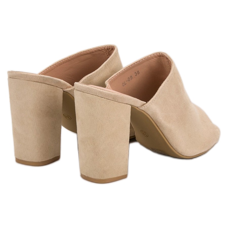 Laura Mode Wildleder Hausschuhe auf einer Bar braun 1