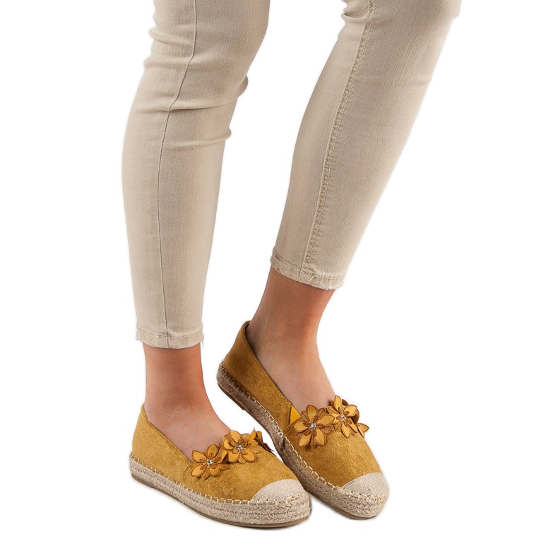 Espadrilles mit Blumen gelb 2