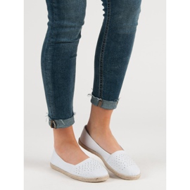 Weiße Espadrilles mit Kristallen 2