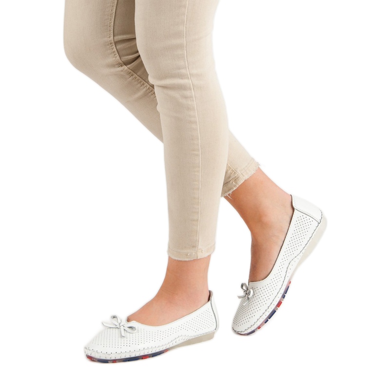 VINCEZA durchbrochene Lederballerinas weiß 2