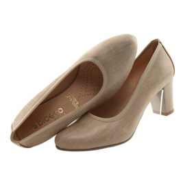 Damen-Pumps aus Leder mit flexibler Sohle Arka 5137 beige 5