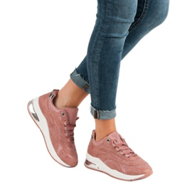 Modische rosa Turnschuhe 2