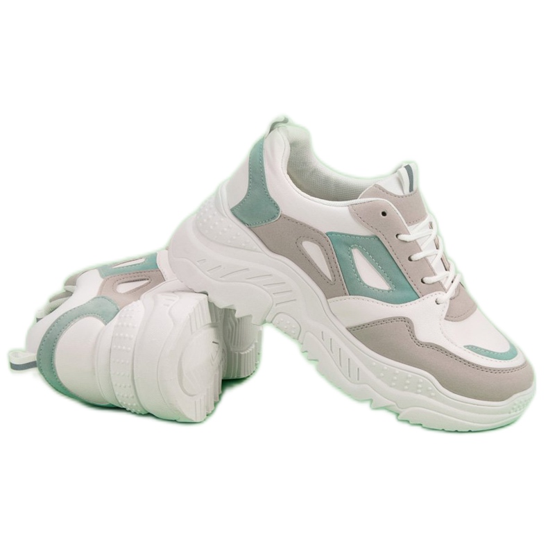 Turnschuhe auf der Plattform weiß 1