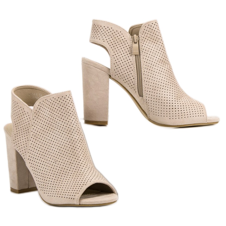 Seastar Beige geschlossene Sandalen 1