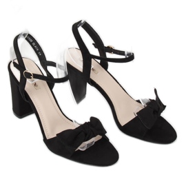 Schwarze Sandalen am Pfosten GH1508 Black 1