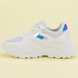 Weiße Sneaker mit Holo-Effekt 1