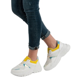 SHELOVET Bequeme Sneaker weiß 1