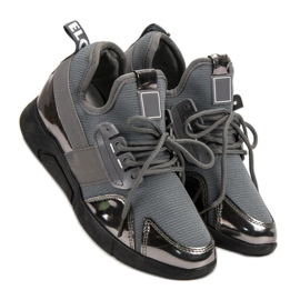 Graue Slip-On-Sneakers 2