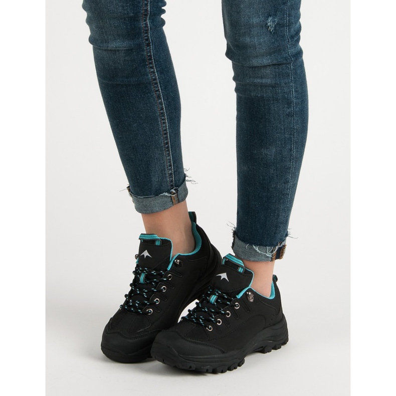 Schwarze Trekkingschuhe 2