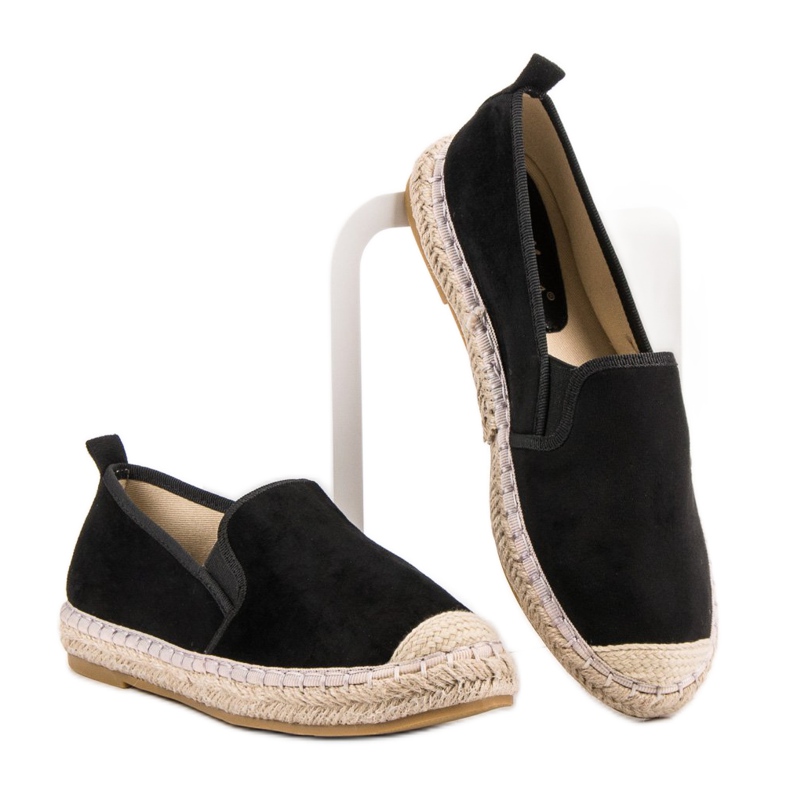 Fama Schwarze Slipper 2