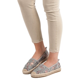 Lucky Shoes Graue Espadrilles aus Spitze 2