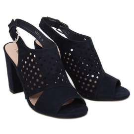 Marineblaue Sandalen mit Lochmuster WED557 Azul 2