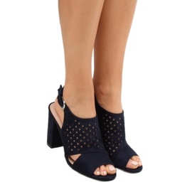 Marineblaue Sandalen mit Lochmuster WED557 Azul navy blau 1