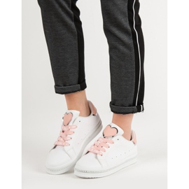 Sportschuhe zum Schnüren weiß 1