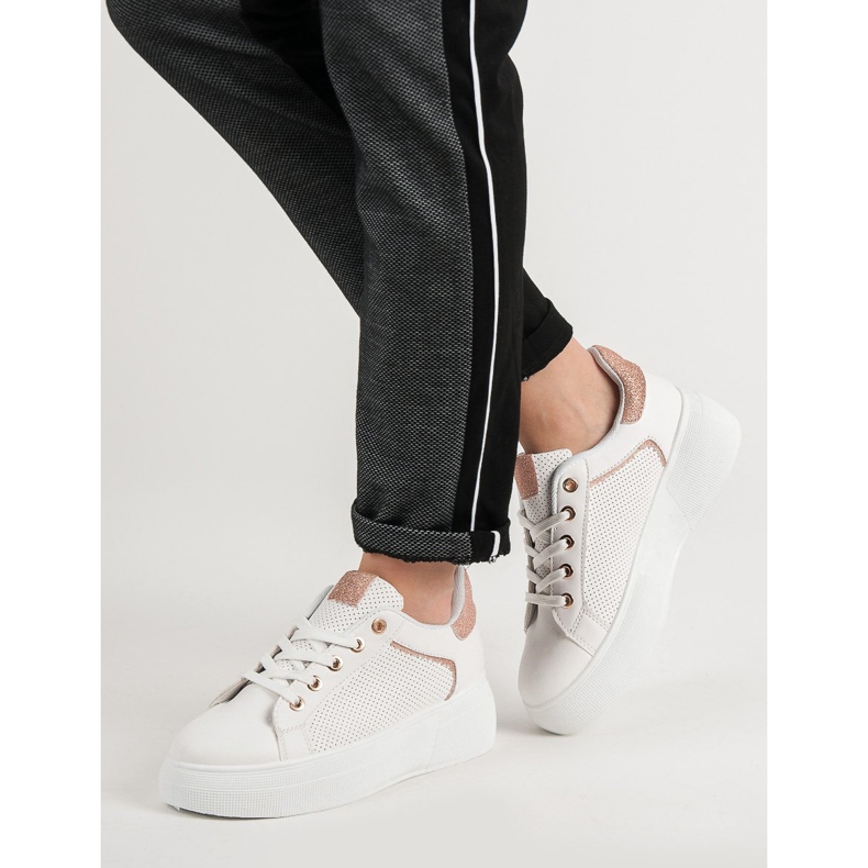 Sportschuhe mit Glitzer weiß 2