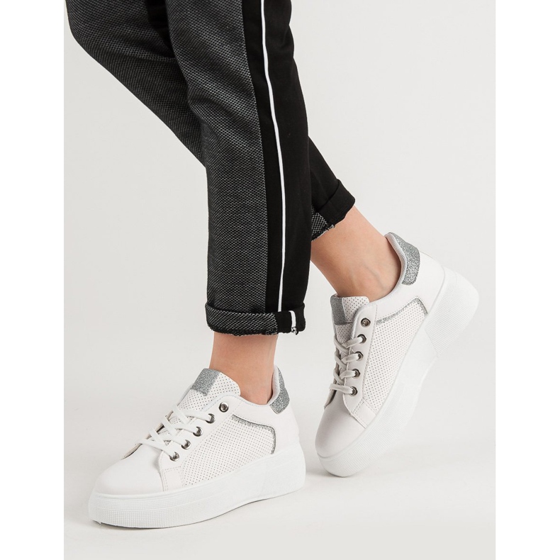 Sportschuhe mit Glitzer weiß 2