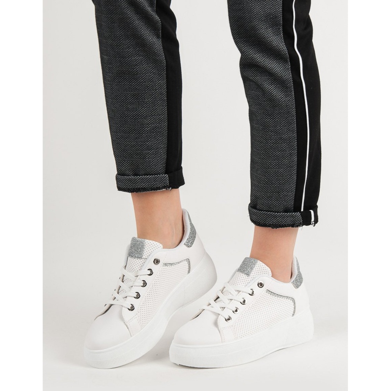 Sportschuhe mit Glitzer weiß 1