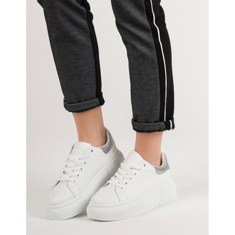 Renda Weiße Schuhe auf der Plattform 1