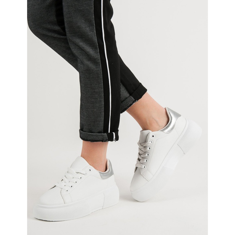 Renda Weiße Schuhe auf der Plattform 2