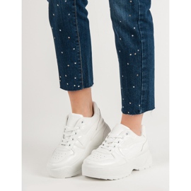 Kylie Turnschuhe auf der Plattform weiß 1