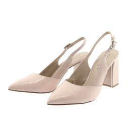 Damensandalen auf dem Posten von Caprice 29604 rosa 3