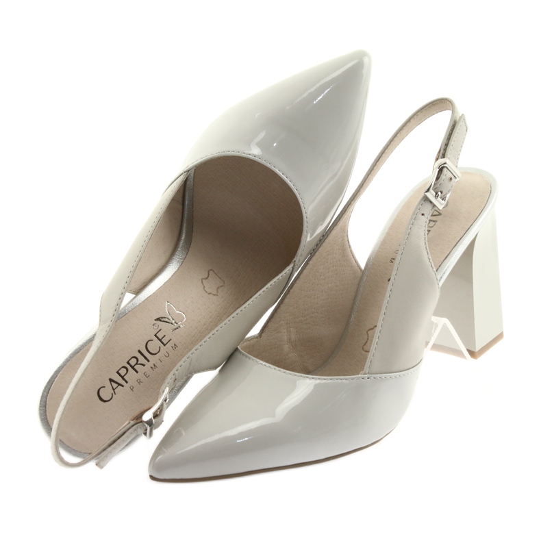 Graue Damensandalen auf der Post Caprice 29604 6