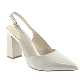 Graue Damensandalen auf der Post Caprice 29604 1