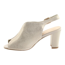 Sandalen auf dem Posten von Sergio Leone 812 beige golden 2