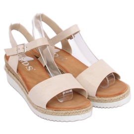 Beige Sandalen auf niedrigem Keilabsatz 7868-KL Beige 1