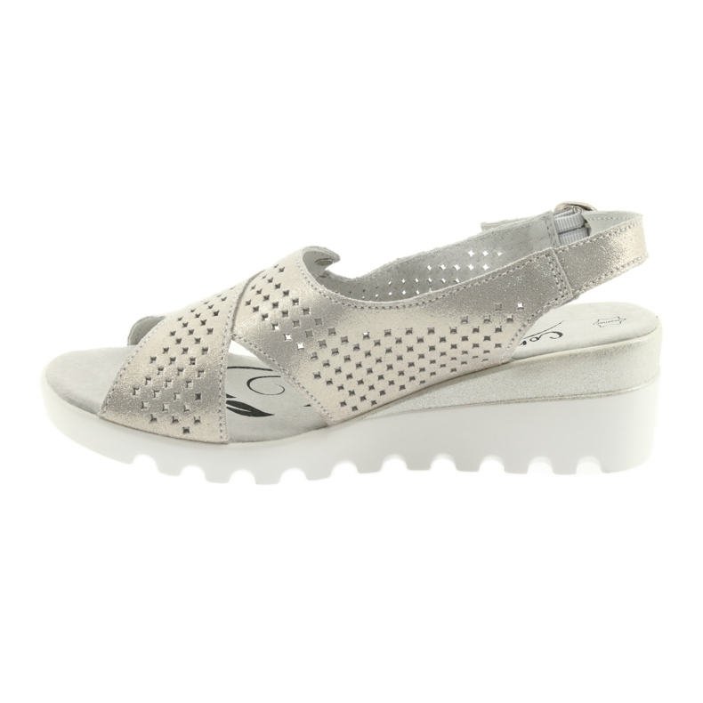 Goldene Damensandalen auf dem Keil Filippo 729 1