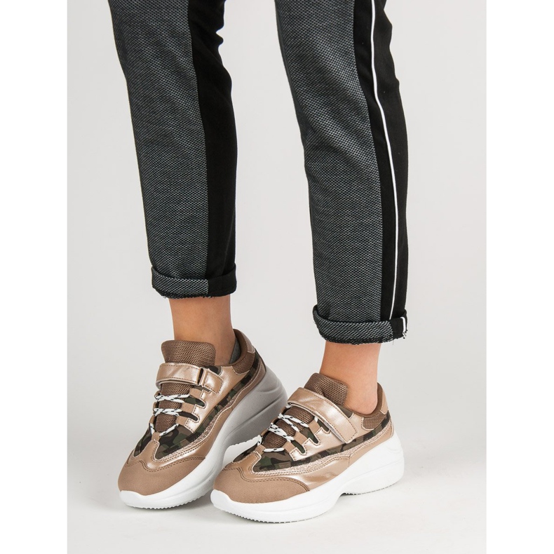 Modische beige Sneakers 2