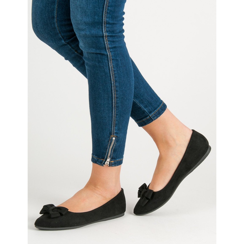 Ch. Creation Wildleder Ballerina In Spitz schwarz 2