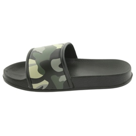 Grüne Camouflage-Slipper mit American Club-Profil schwarz 2