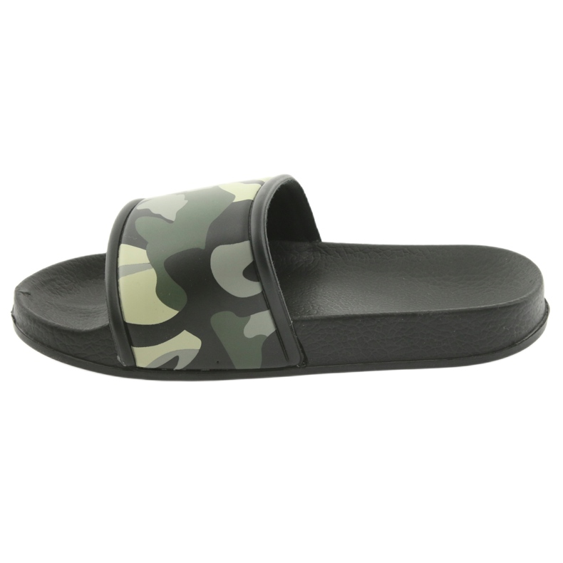 Grüne Camouflage-Slipper mit American Club-Profil schwarz 2