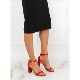 Sandalen am Pfosten rot A8020 Rot 1