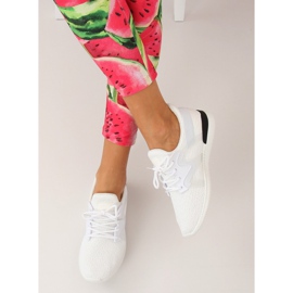 Weiße Sportschuhe X-9751 Weiß 1