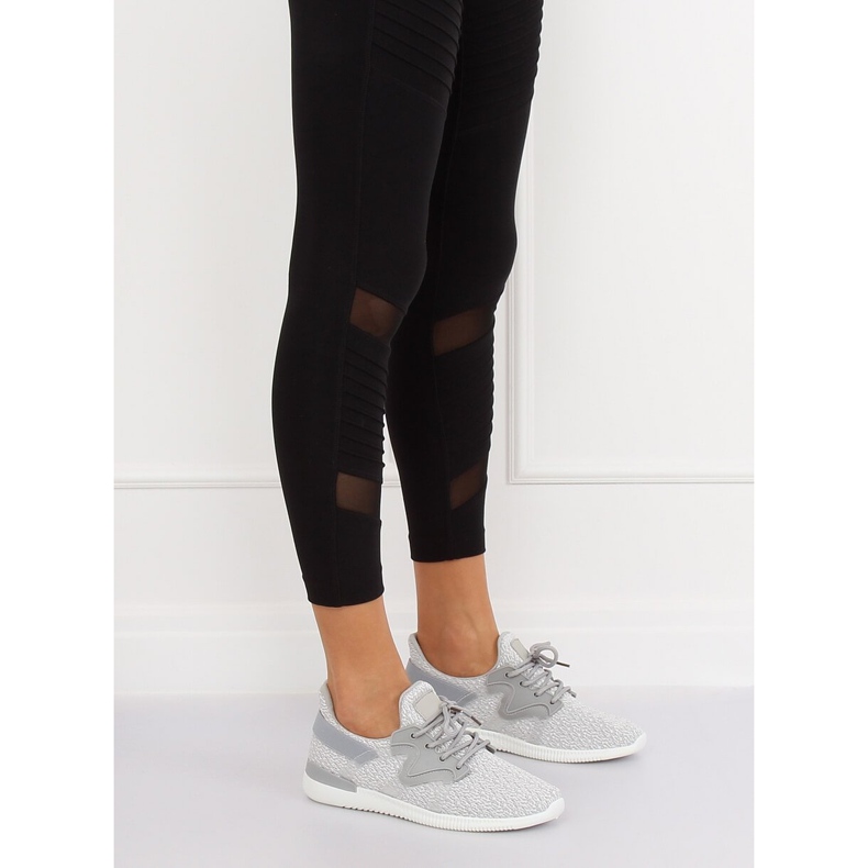 Graue Sportschuhe X-9751 Grau 1