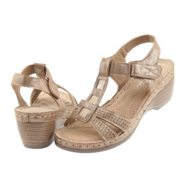 Bequeme Damensandalen DK goldbeige braun 4