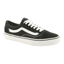 Old Skool Vans schwarz weiß 1