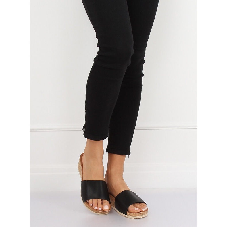 Schwarze Kork-Keil-Hausschuhe 3527-12 Schwarz 2