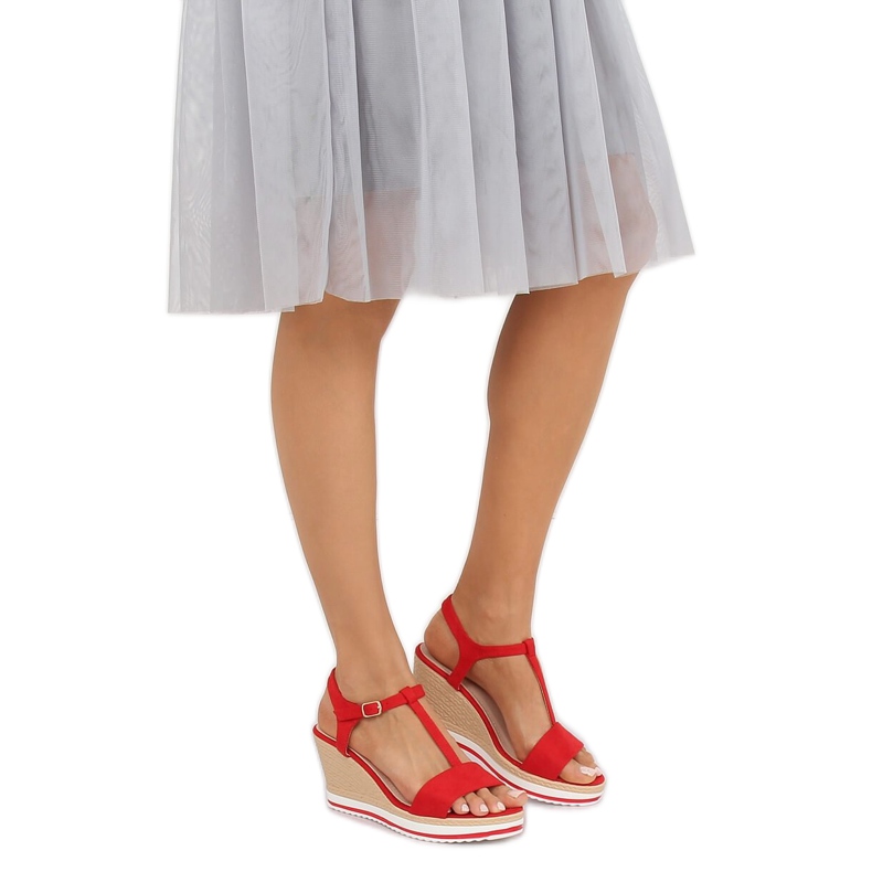 Rote Sandalen auf Keilabsatz H-59 Rot 1