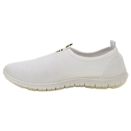 SHELOVET Weiße Slip-On-Sneakers 1