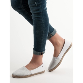 Weiße VICES Slipons 2