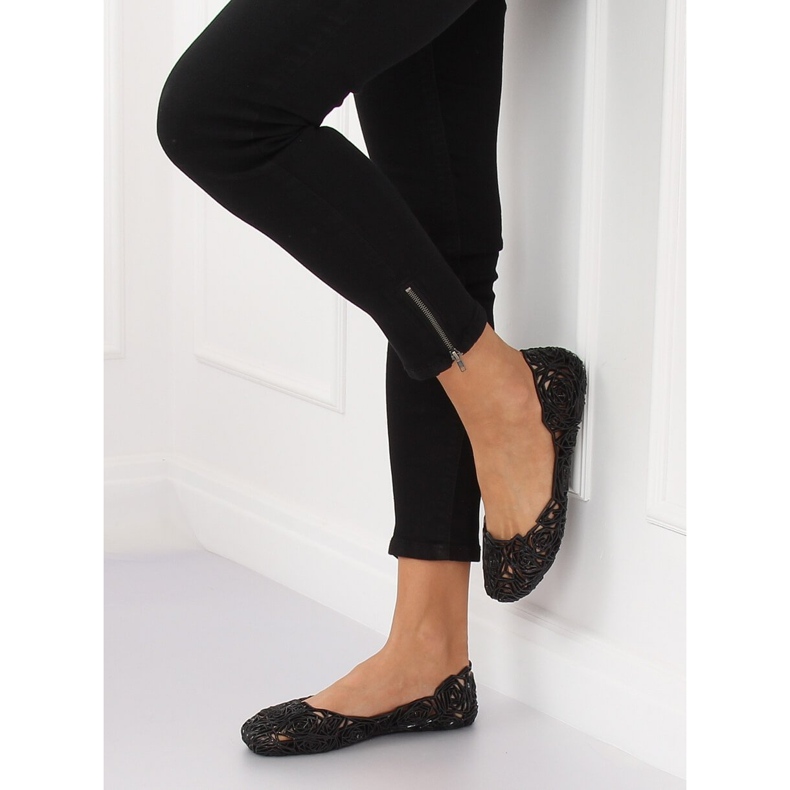 Schwarze Gummiballerinas QX-02 Schwarz 2