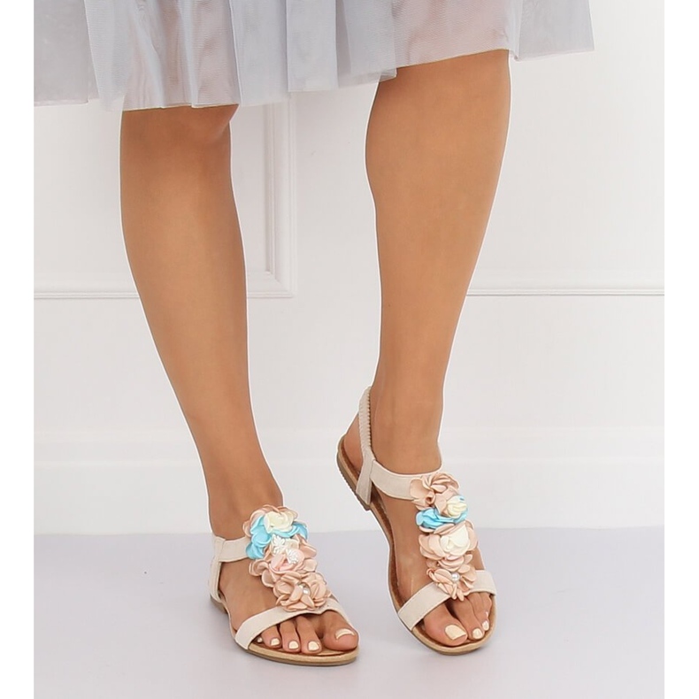 Beige Sandalen mit Blumen 218-174 Beige 2