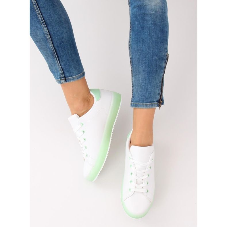 Weiße und grüne Sneakers für Damen 9118 Green 2