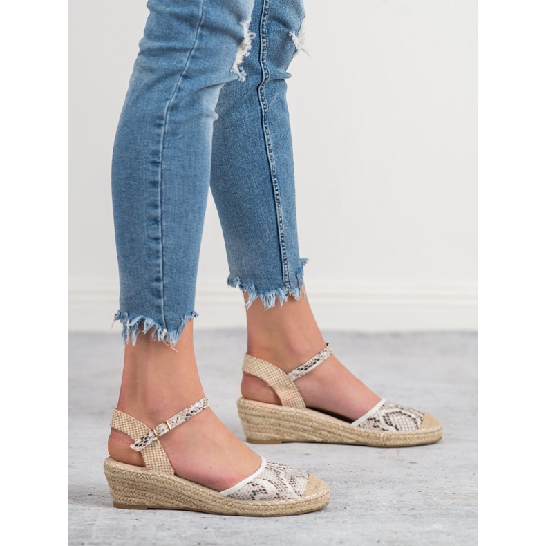 Best Shoes Keil-Espadrilles braun 2