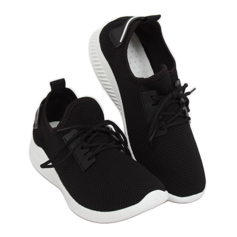 Schwarze Sportschuhe 7762-Y Schwarz 1